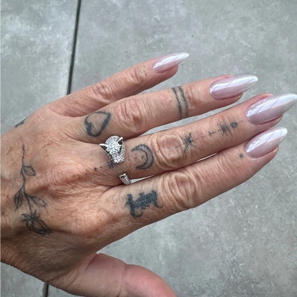 Stunning Panthère Ring Reminds Me of Cartier 🤍 - Picture 10 of 10